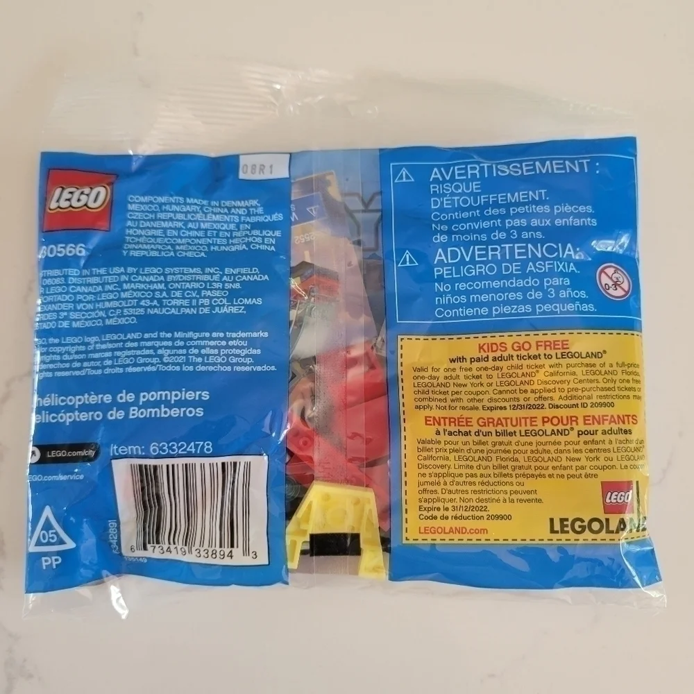 New LEGO City Fire Helicopter 30566 40 Pieces Age 5+ Red Yellow Pilot Minifigure